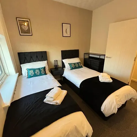 Stunning House - Sleeps 7 - 5 Mins Walk To Lincoln High Street - Parking - Wifi Villa Exterior photo