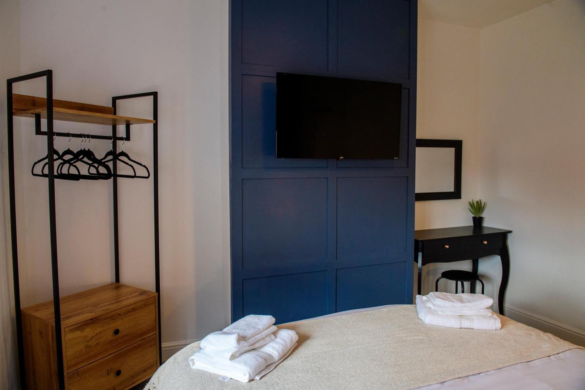 Stunning House - Sleeps 7 - 5 Mins Walk To High Street - Parking - Wifi Holiday home Lincoln
